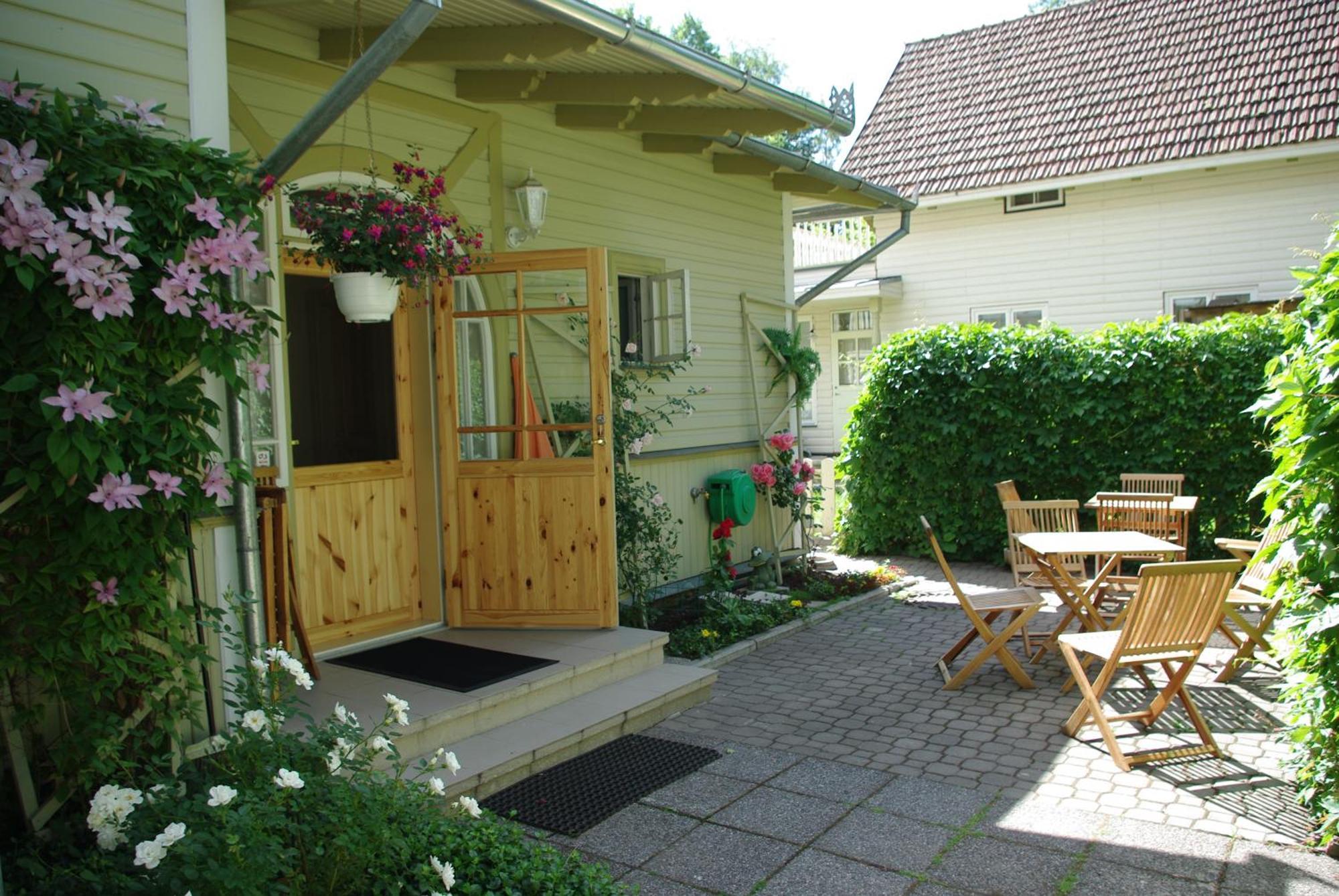 Villa Johanna Guesthouse Pärnu Exterior foto